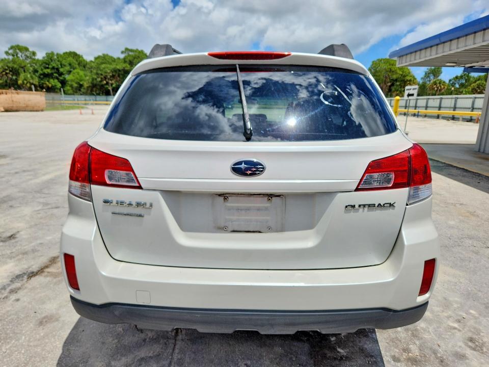 2011 Subaru Outback მანქანა იყიდება აუქციონზე, vin: 4S4BRCCCXB3318386, აუქციონის ნომერი: 54125016