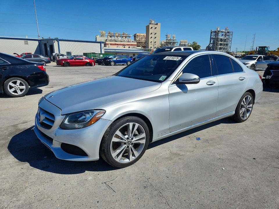 52316576 :رقم المزاد ، 55SWF4JBXJU234762 vin ، 2018 Mercedes-benz C مزاد بيع