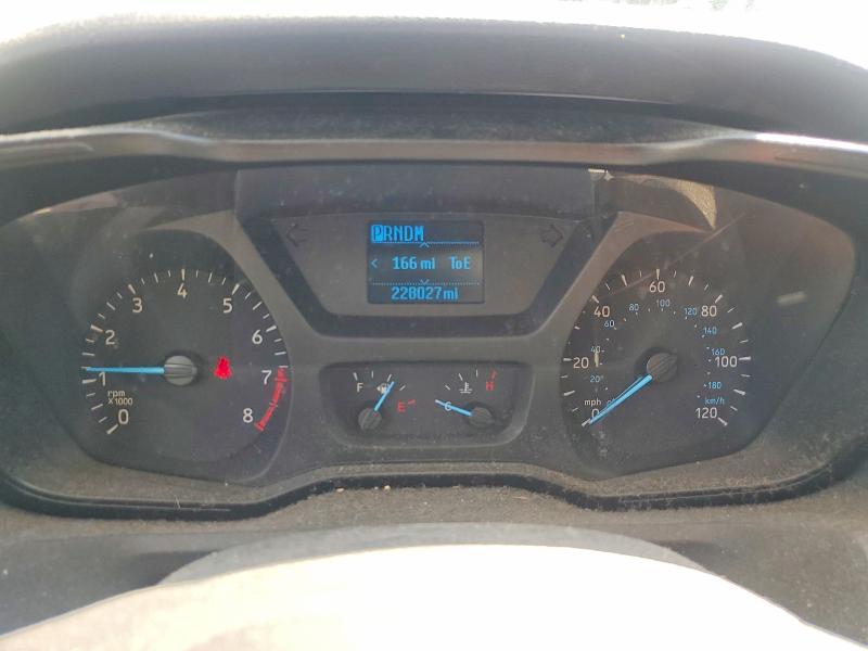 58137266 :رقم المزاد ، 1FTNR2CM6FKB25104 vin ، 2015 Ford Transit مزاد بيع