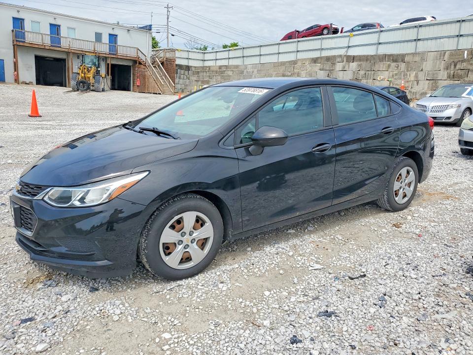53978816 :رقم المزاد ، 1G1BC5SM6J7102823 vin ، 2018 Chevrolet Cruze مزاد بيع