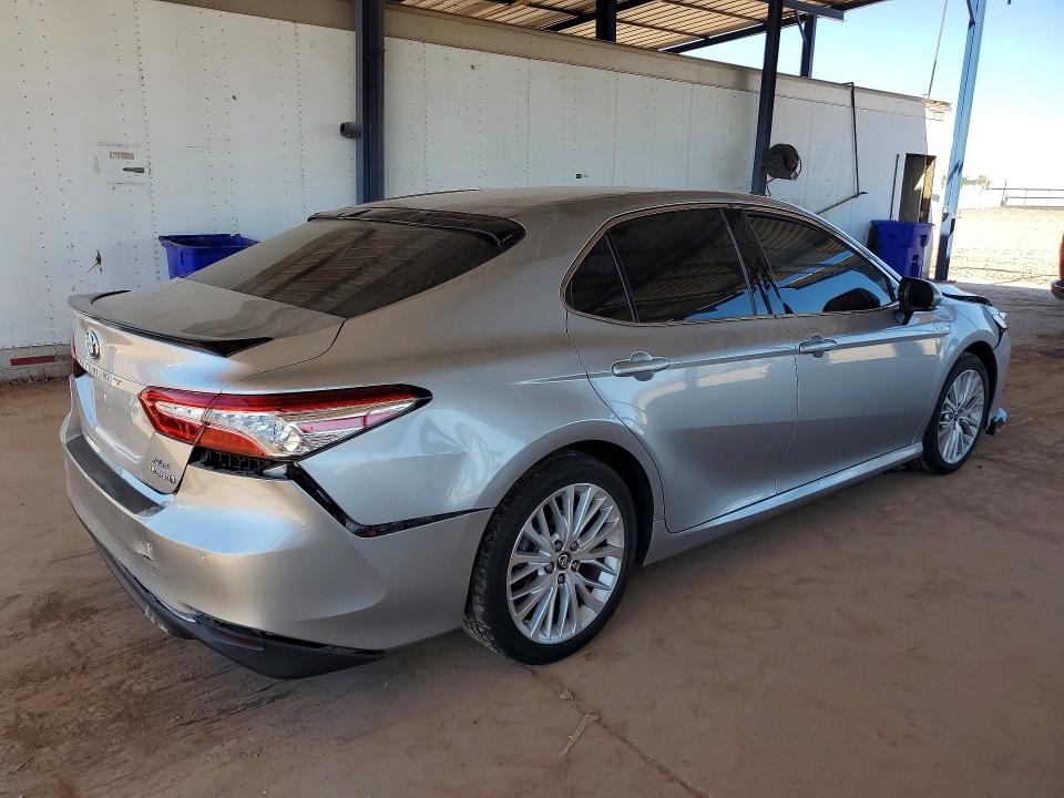 2018 Toyota Camry Hybrid მანქანა იყიდება აუქციონზე, vin: 4T1B21HK9JU504423, აუქციონის ნომერი: 53592376