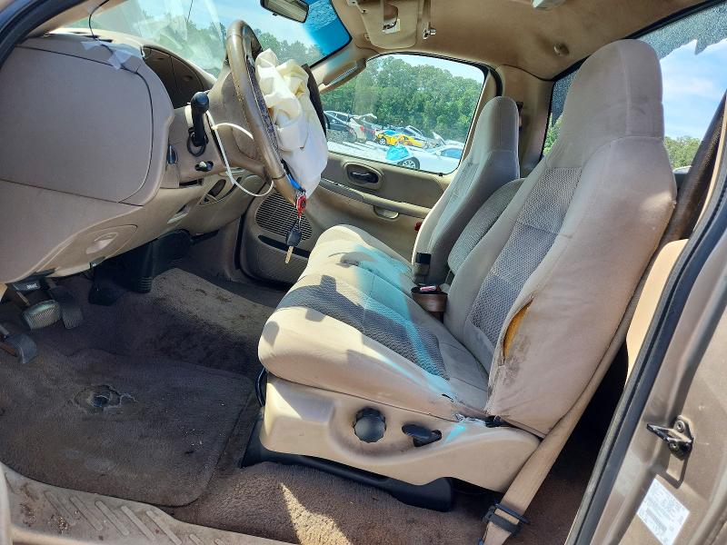 53984076 :رقم المزاد ، 2FTRF17W03CA96201 vin ، 2003 Ford F150 مزاد بيع