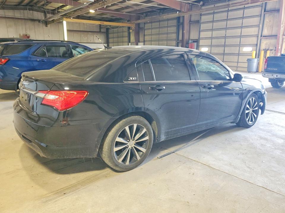 Auction sale of the 2012 Chrysler 200, vin: 1C3CCBHG0CN200390, lot number: 54964036