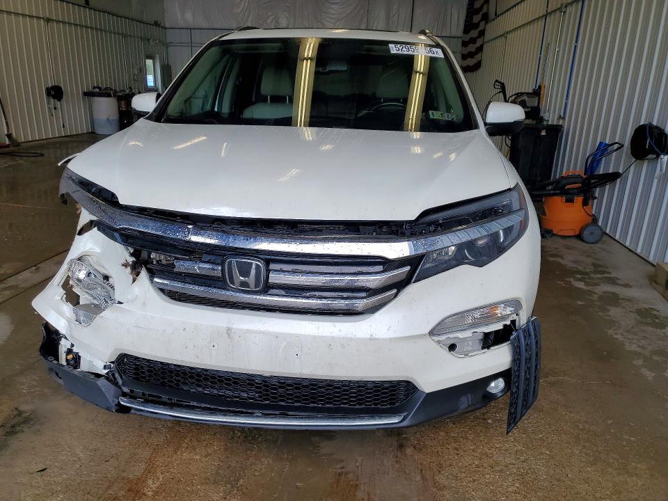 Auction sale of the 2016 Honda Pilot, vin: 5FNYF6H9XGB072617, lot number: 52959156