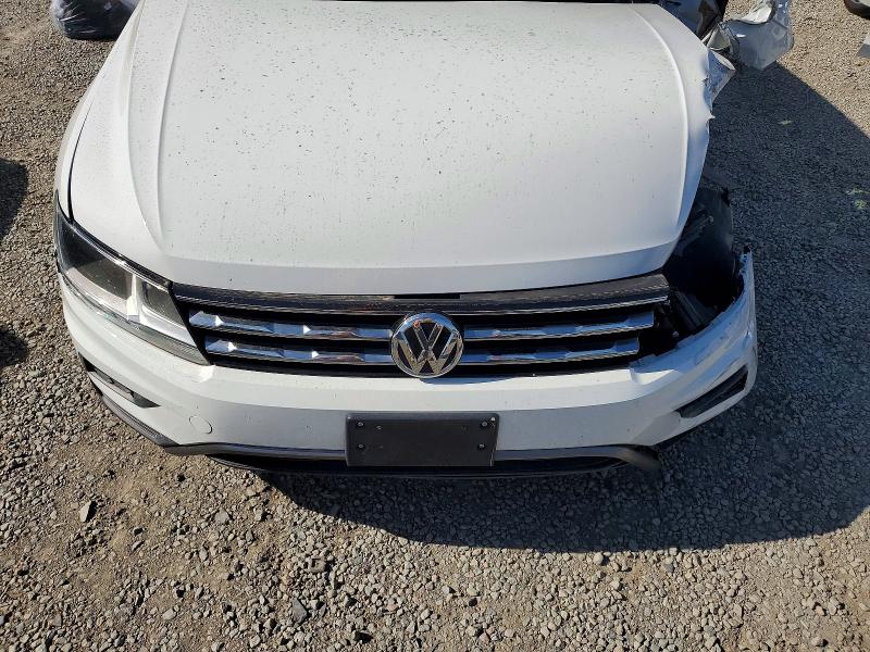 Продажа на аукционе авто 2019 Volkswagen Tiguan, vin: 3VV1B7AX4KM039324, номер лота: 54001326