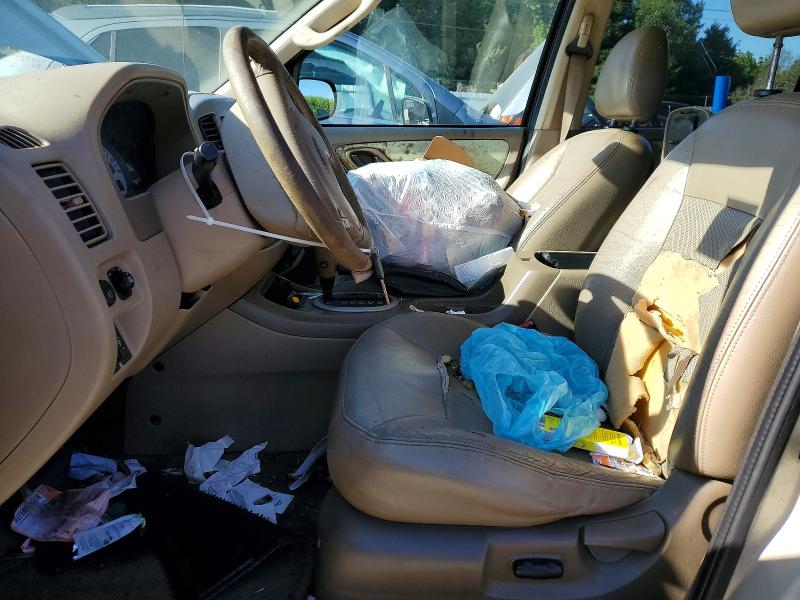 54019606 :رقم المزاد ، 1FMYU04135KB95318 vin ، 2005 Ford Escape مزاد بيع