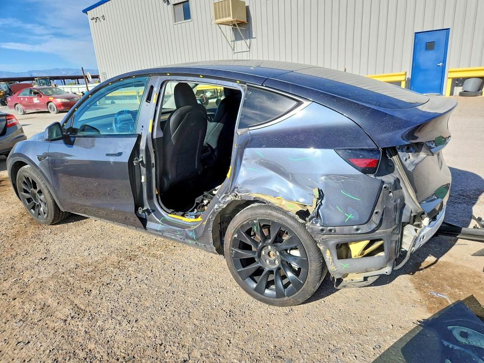 Продажа на аукционе авто 2022 Tesla Model Y, vin: 7SAYGDEE1NA018008, номер лота: 54285156