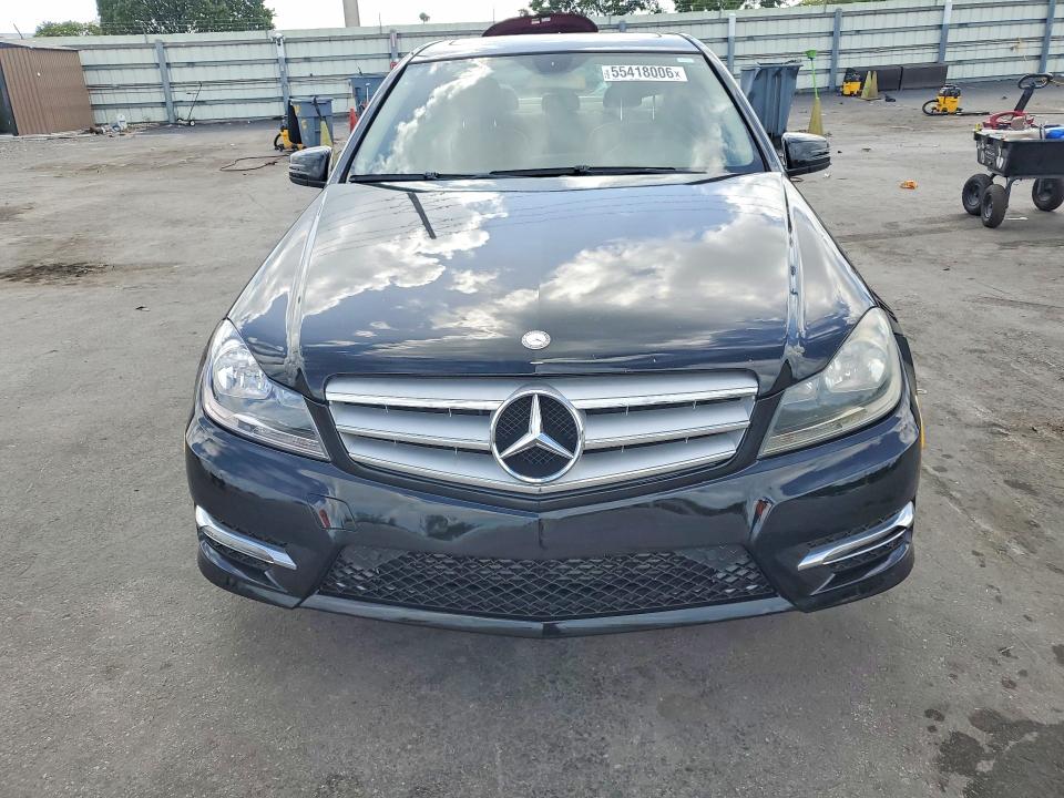 55418006 :رقم المزاد ، WDDGF4HB9CR215862 vin ، 2012 Mercedes-benz C مزاد بيع