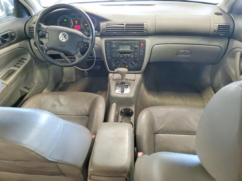 2002 Volkswagen Passat მანქანა იყიდება აუქციონზე, vin: WVWPD63B32P298461, აუქციონის ნომერი: 54430906