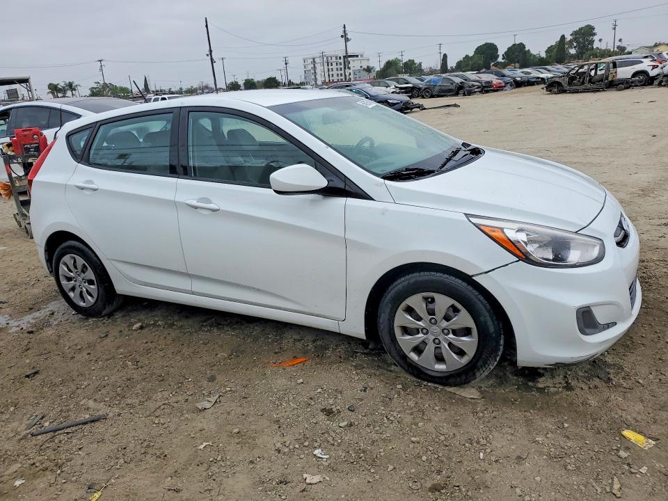 2017 Hyundai Accent მანქანა იყიდება აუქციონზე, vin: KMHCT5AE0HU351342, აუქციონის ნომერი: 54696356