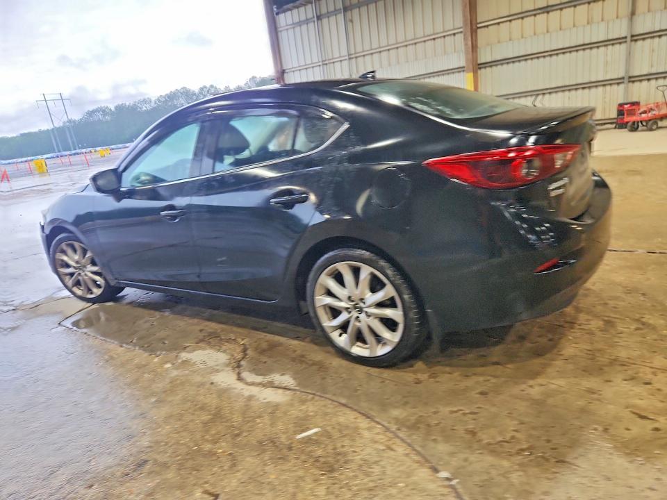 52222226 :رقم المزاد ، JM1BM1W32F1231764 vin ، 2015 Mazda 3 مزاد بيع