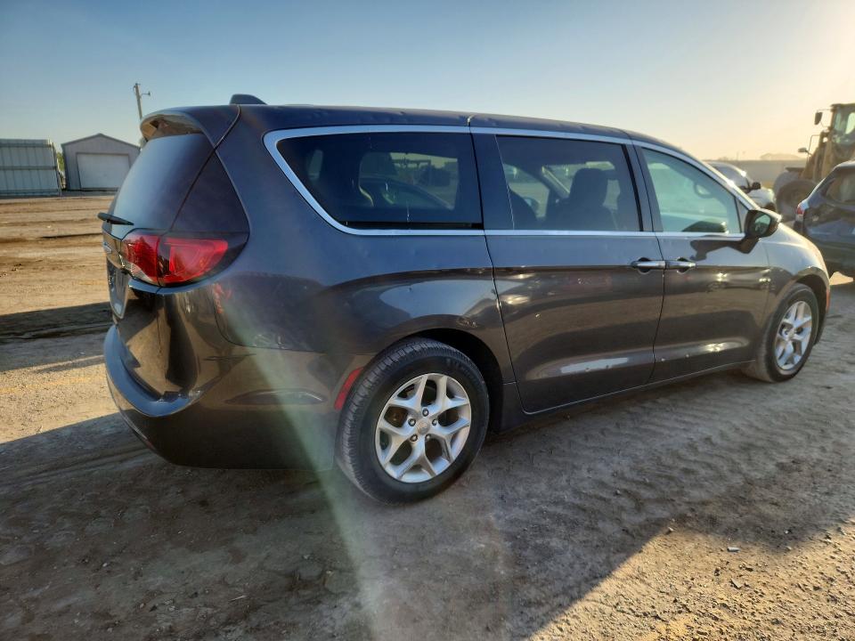 2020 Chrysler Pacifica მანქანა იყიდება აუქციონზე, vin: 2C4RC1FG1LR121820, აუქციონის ნომერი: 53120836