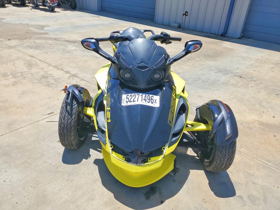 52271496 :رقم المزاد ، 2BXNABC16EV001211 vin ، 2014 Can-am Spyder Roadster مزاد بيع