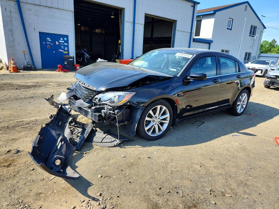 2011 Chrysler 200 მანქანა იყიდება აუქციონზე, vin: 1C3BC8FG2BN612360, აუქციონის ნომერი: 52951876