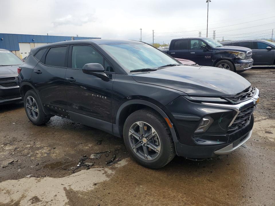 Продаж на аукціоні авто 2025 Chevrolet Blazer, vin: 3GNKBCR46SS141264, номер лоту: 52198776