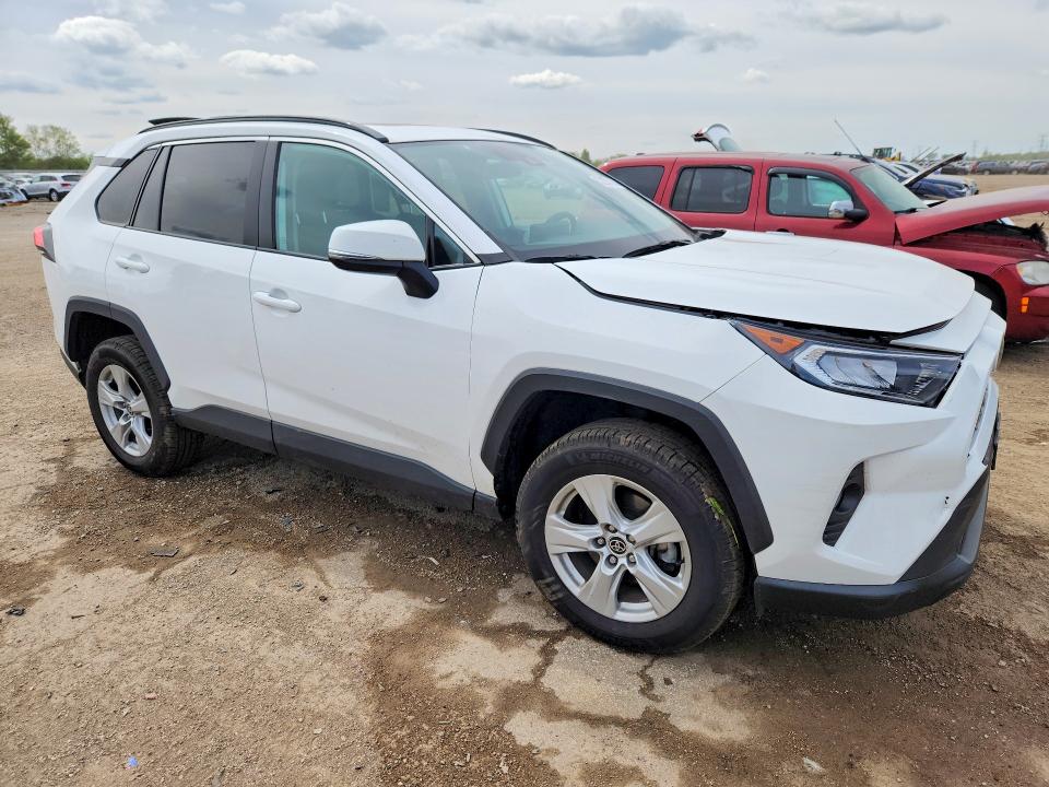 52253166 :رقم المزاد ، 2T3P1RFV4MC233241 vin ، 2021 Toyota Rav4 مزاد بيع