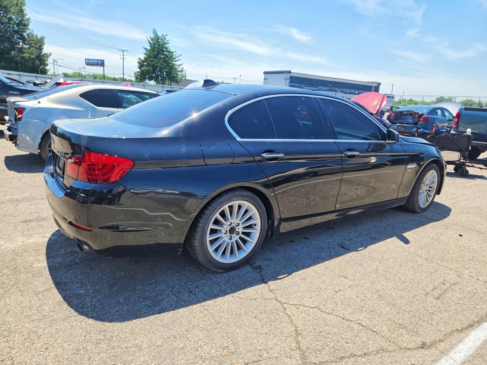 54832276 :رقم المزاد ، WBAFU7C53BC871519 vin ، 2011 Bmw 535 مزاد بيع