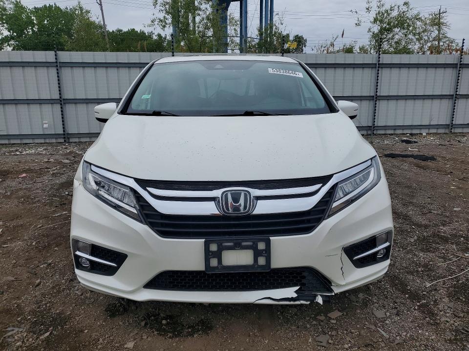 53838646 :رقم المزاد ، 5FNRL6H87JB000141 vin ، 2018 Honda Odyssey مزاد بيع
