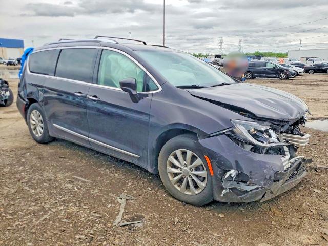 54162016 :رقم المزاد ، 2C4RC1BG0KR549043 vin ، 2019 Chrysler Pacifica مزاد بيع