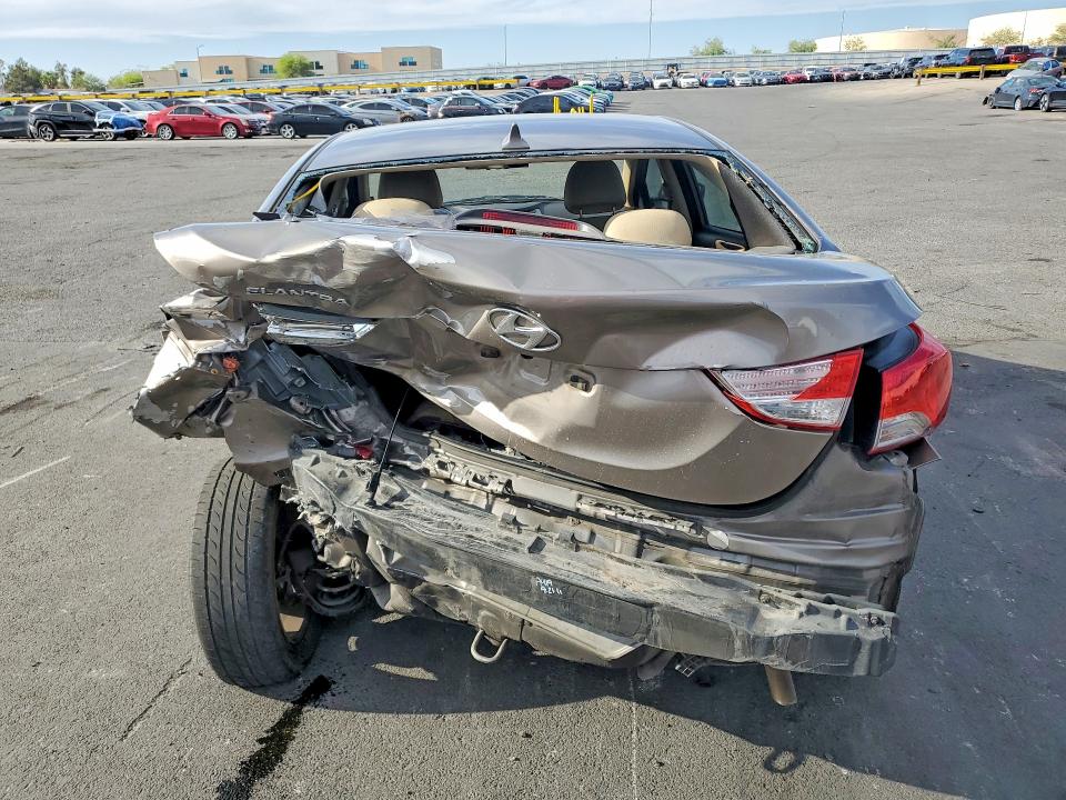 53606306 :رقم المزاد ، 5NPDH4AE8CH112502 vin ، 2012 Hyundai Elantra مزاد بيع