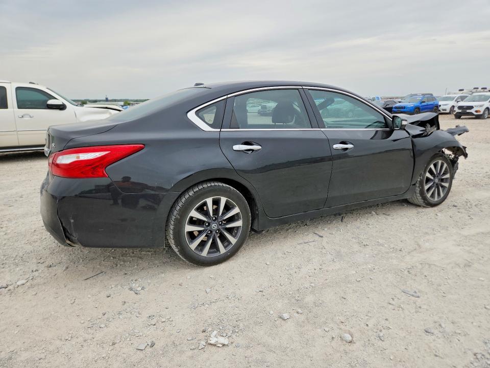 Продажа на аукционе авто 2017 Nissan Altima, vin: 1N4AL3AP3HC120092, номер лота: 55071006