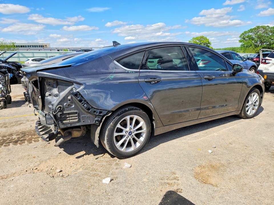 54431526 :رقم المزاد ، 3FA6P0LU9LR148548 vin ، 2020 Ford Fusion مزاد بيع