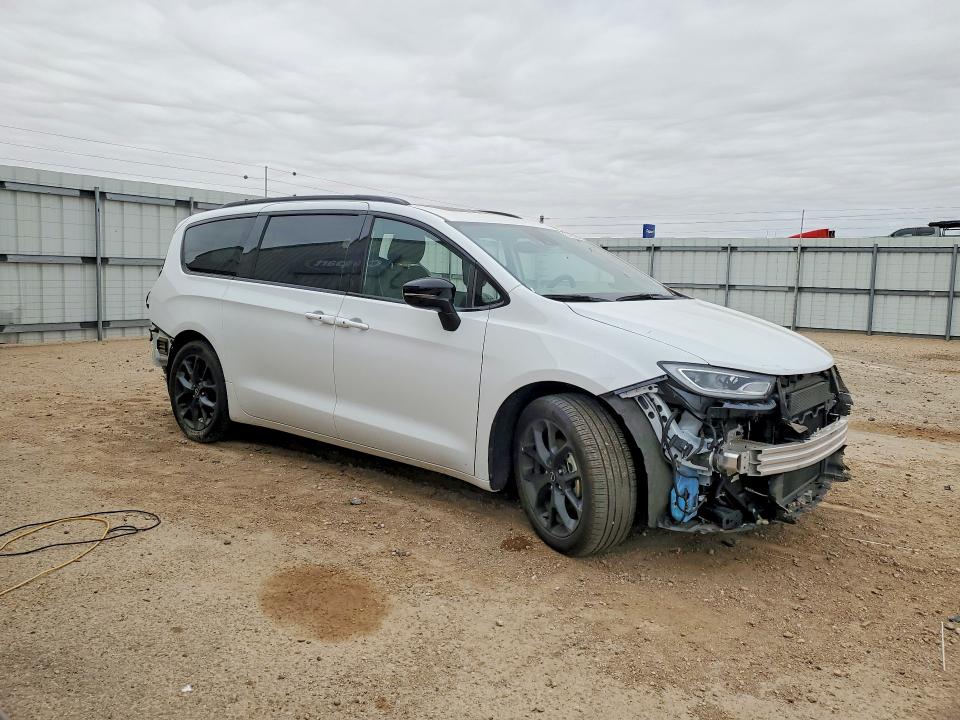 Продажа на аукционе авто 2025 Chrysler Pacifica, vin: 2C4RC1GG8SR538798, номер лота: 51850176