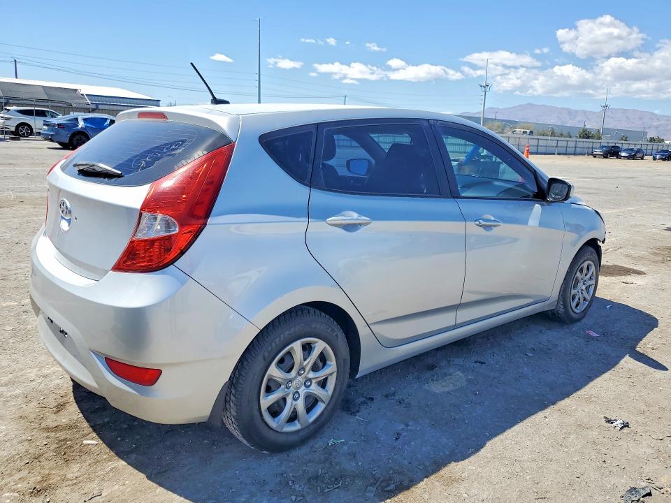 Продаж на аукціоні авто 2013 Hyundai Accent, vin: KMHCT5AE0DU106910, номер лоту: 52725376