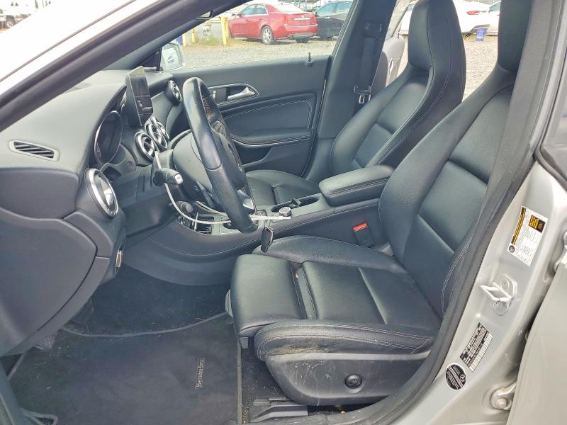 52575006 :رقم المزاد ، WDDSJ4EB2JN538118 vin ، 2018 Mercedes-benz Cla مزاد بيع