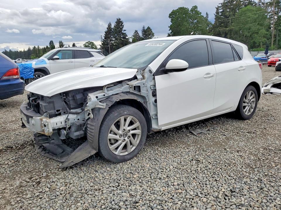 53430256 :رقم المزاد ، JM1BL1LP2D1841574 vin ، 2013 Mazda 3 مزاد بيع