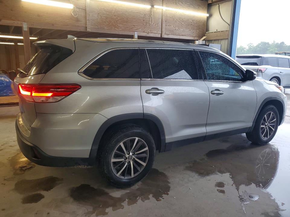Aukcja sprzedaży 2019 Toyota Highlander, vin: 5TDKZRFH3KS559140, numer aukcji: 52231686