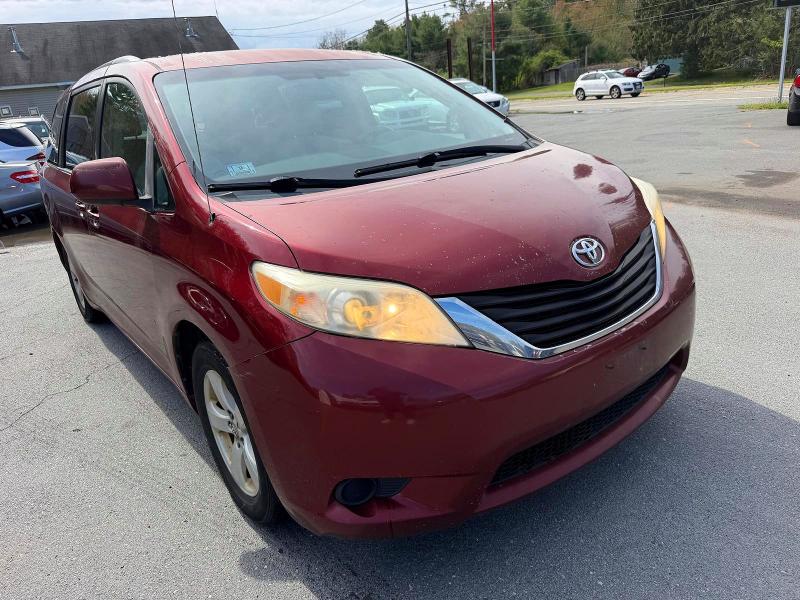 Продаж на аукціоні авто 2011 Toyota Sienna, vin: 5TDKK3DC1BS078788, номер лоту: 53560116
