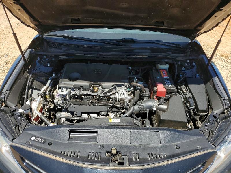 53626986 :رقم المزاد ، 4T1B11HK3JU528462 vin ، 2018 Toyota Camry مزاد بيع