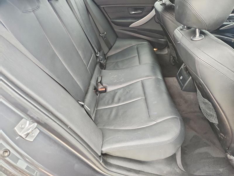 2014 Bmw 335 მანქანა იყიდება აუქციონზე, vin: WBA3A9G55ENS65472, აუქციონის ნომერი: 55114576