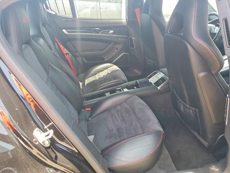 53591586 :رقم المزاد ، WP0AF2A74DL075427 vin ، 2013 Porsche Panamera مزاد بيع