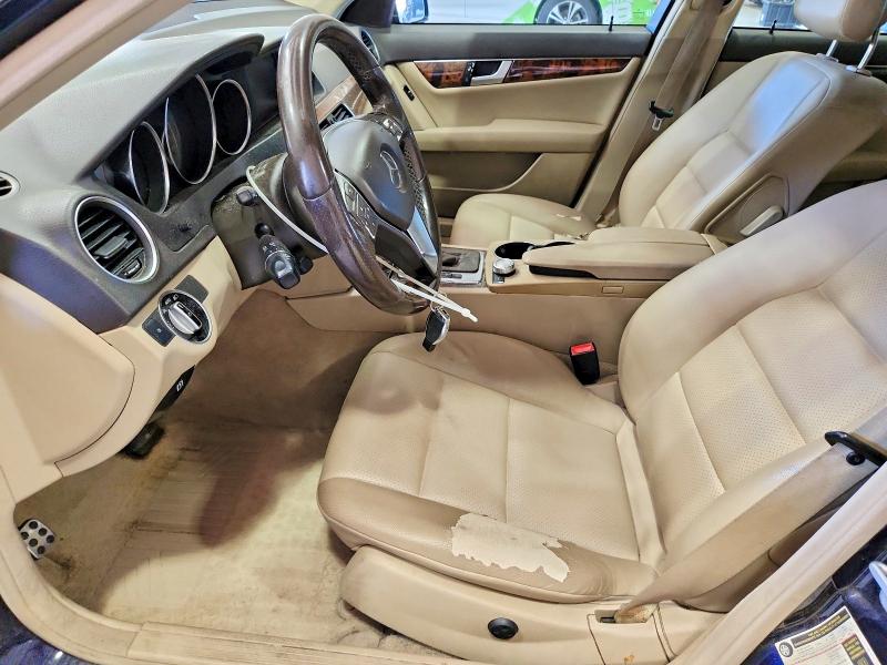 2012 Mercedes-benz C მანქანა იყიდება აუქციონზე, vin: WDDGF8BB1CR228301, აუქციონის ნომერი: 55370866