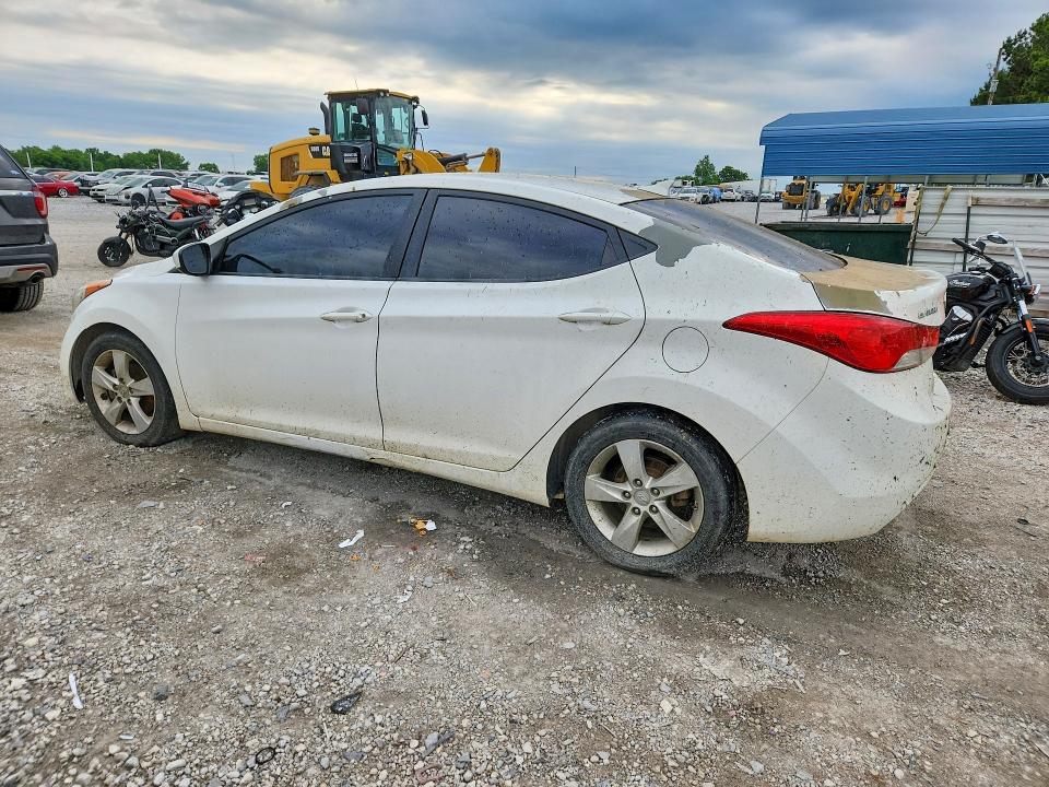 2013 Hyundai Elantra მანქანა იყიდება აუქციონზე, vin: 5NPDH4AE8DH325645, აუქციონის ნომერი: 52962326