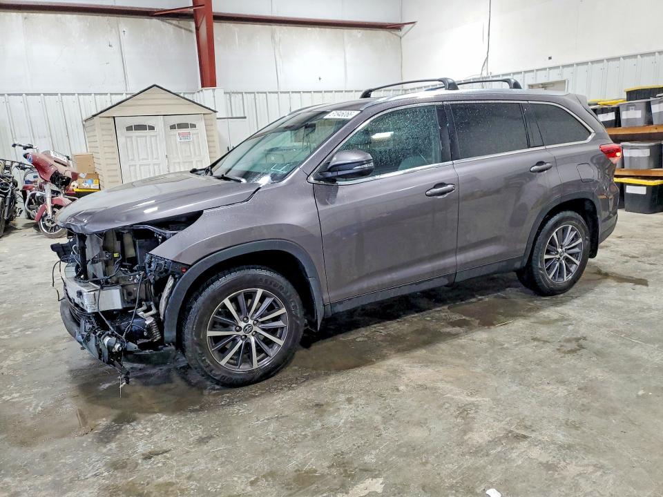 2019 Toyota Highlander მანქანა იყიდება აუქციონზე, vin: 5TDJZRFH0KS578756, აუქციონის ნომერი: 51846066