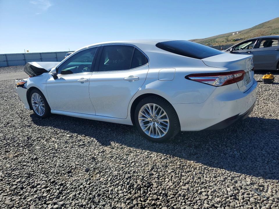 Продаж на аукціоні авто 2018 Toyota Camry, vin: 4T1B11HKXJU645634, номер лоту: 51917356