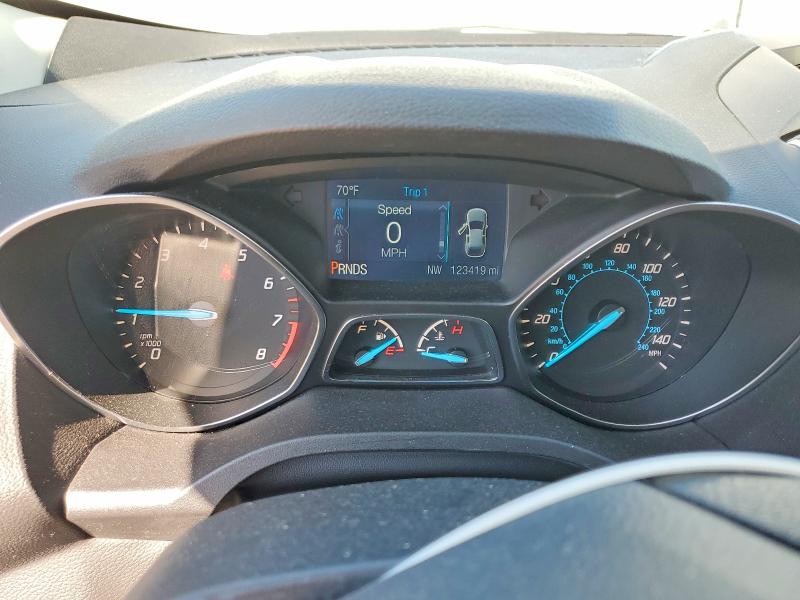 2015 Ford Escape მანქანა იყიდება აუქციონზე, vin: 1FMCU9GX1FUA46328, აუქციონის ნომერი: 53459576