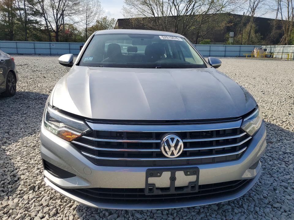 52015976 :رقم المزاد ، 3VWC57BU4KM176022 vin ، 2019 Volkswagen Jetta مزاد بيع
