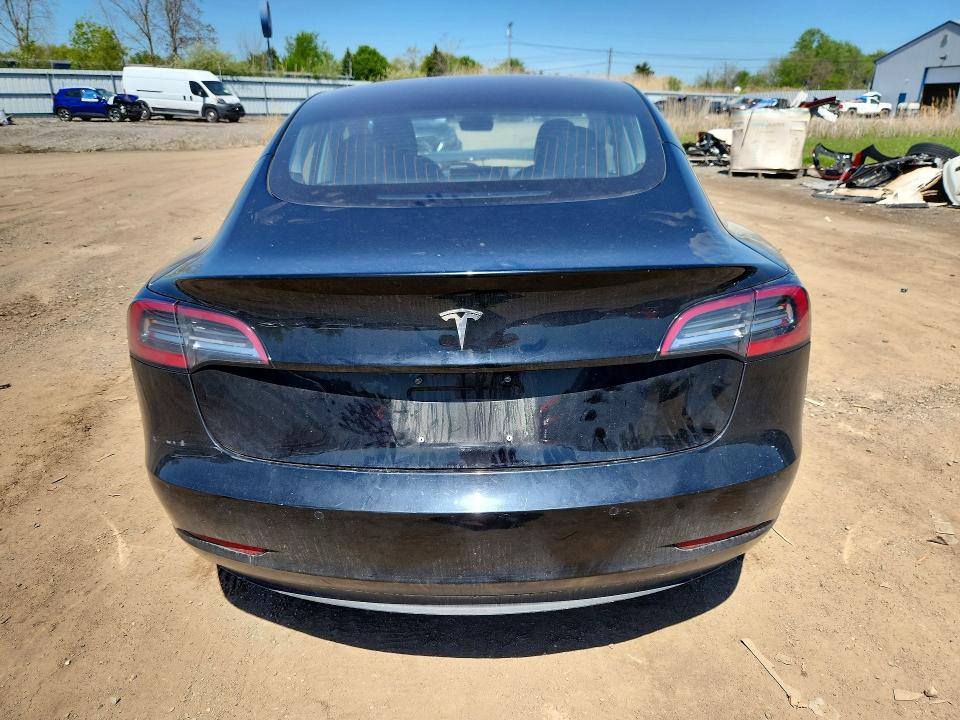 Продажа на аукционе авто 2018 Tesla Model 3, vin: 5YJ3E1EA8JF037693, номер лота: 52383156