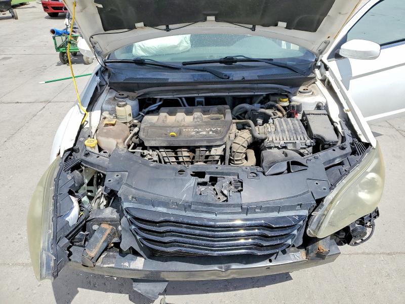 2013 Chrysler 200 მანქანა იყიდება აუქციონზე, vin: 1C3CCBBB1DN574604, აუქციონის ნომერი: 54815496