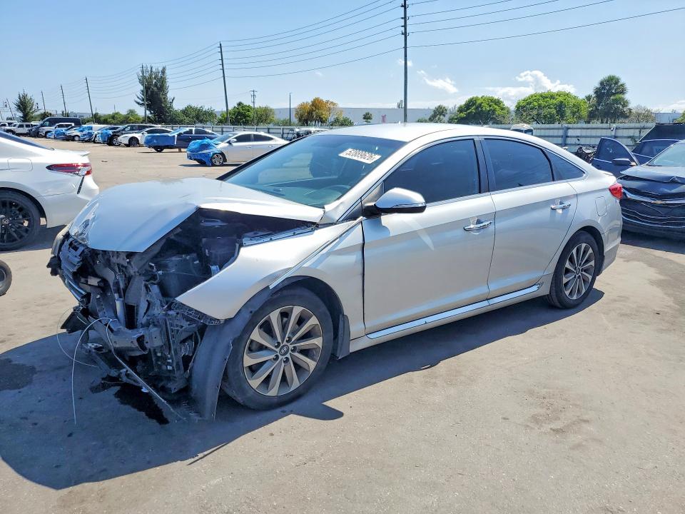 Продажа на аукционе авто 2015 Hyundai Sonata, vin: 5NPE34AF0FH150208, номер лота: 52889626