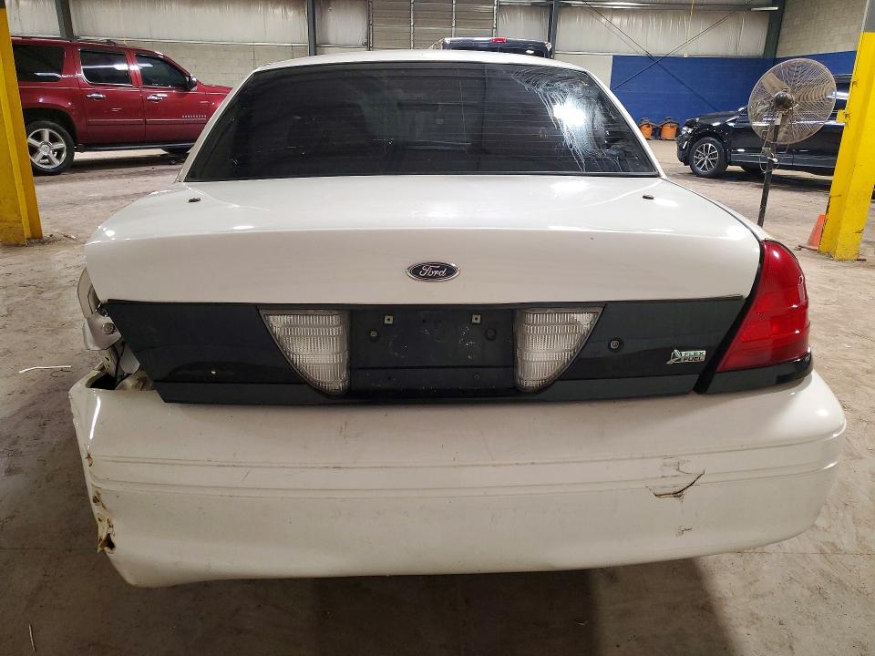 Продаж на аукціоні авто 2011 Ford Crown Victoria, vin: 2FABP7BV6BX134463, номер лоту: 51786606