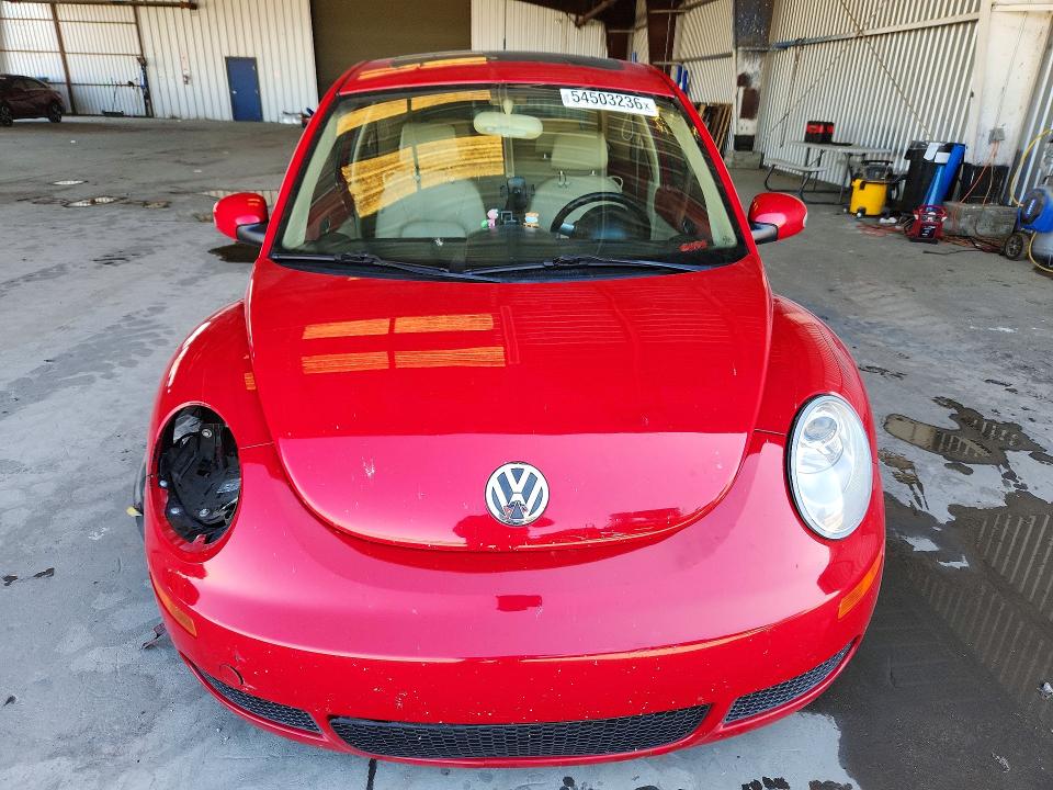 2010 Volkswagen New Beetle მანქანა იყიდება აუქციონზე, vin: 3VWRG3AG6AM023388, აუქციონის ნომერი: 54503236