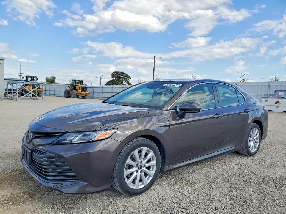 52123696 :رقم المزاد ، JTNB11HK2J3043266 vin ، 2018 Toyota Camry مزاد بيع