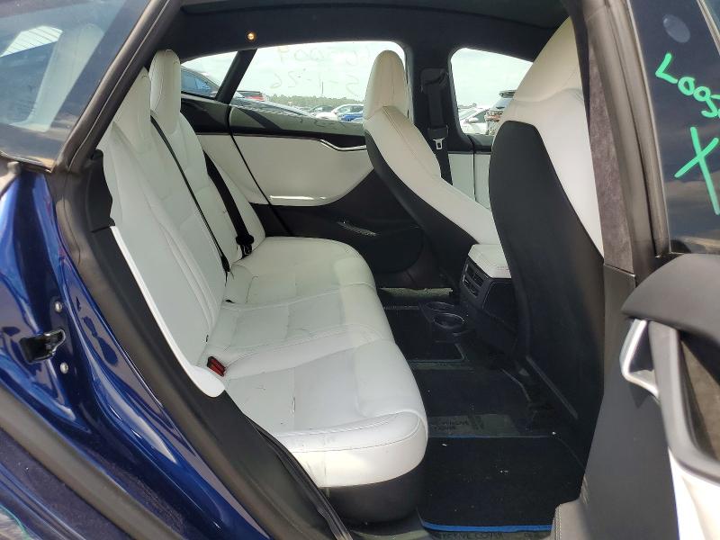 55130146 :رقم المزاد ، 5YJSA1E23LF389017 vin ، 2020 Tesla Model S مزاد بيع