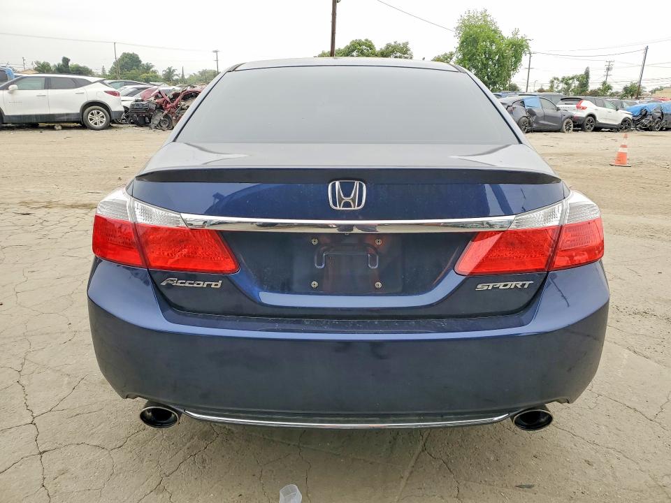 52933496 :رقم المزاد ، 1HGCR2F55FA044310 vin ، 2015 Honda Accord مزاد بيع