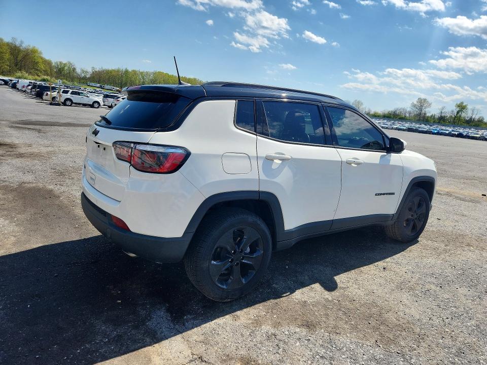 Продаж на аукціоні авто 2018 Jeep Compass, vin: 3C4NJDBB6JT301577, номер лоту: 52311246